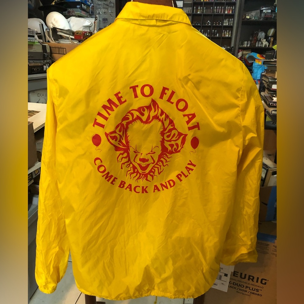 Stephen King IT 2 Nylon Windbreaker Mens M Hot Topic Pennywise